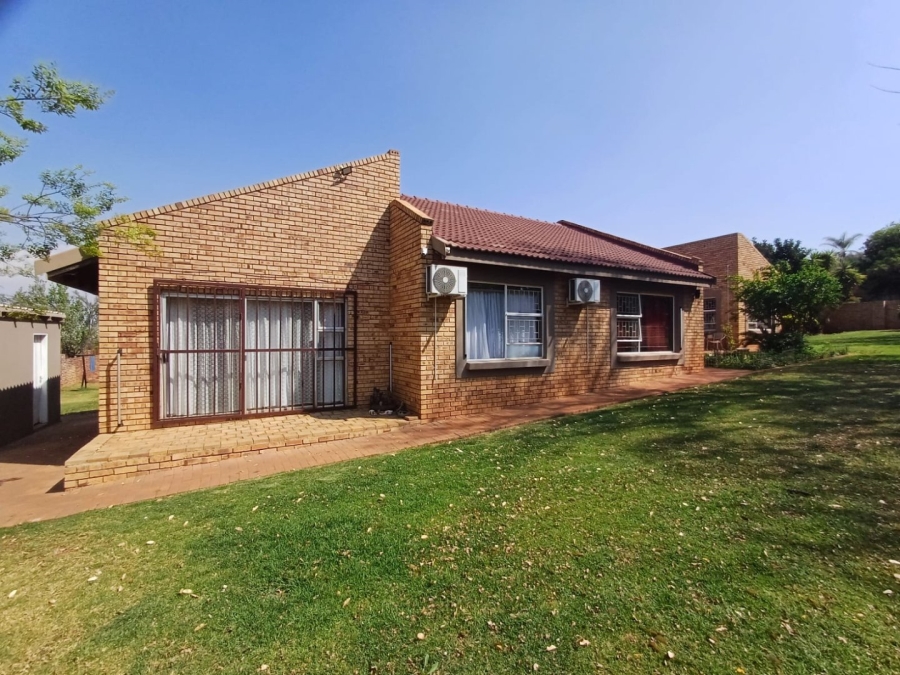 4 Bedroom Property for Sale in Doringkruin North West